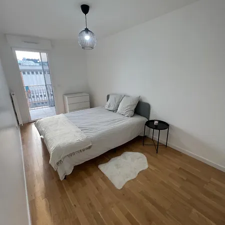 4 Pieces Spacieux Grande Terrasse Apartment Clichy